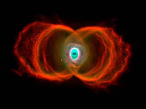 supernova en extinción con forma de vesica piscis